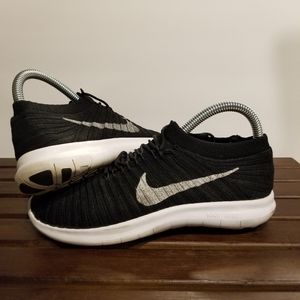 Nike Free RN Motion Flyknit Black White